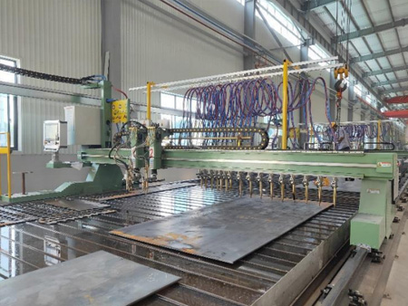 數(shù)控等離子、火焰多頭切割下料機